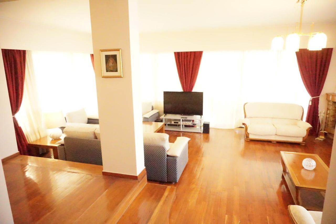 Luxury Athenian Riviera Apartment 135 Sqm At Voula Exterior photo